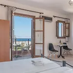 Frantzis 4 * Paloi